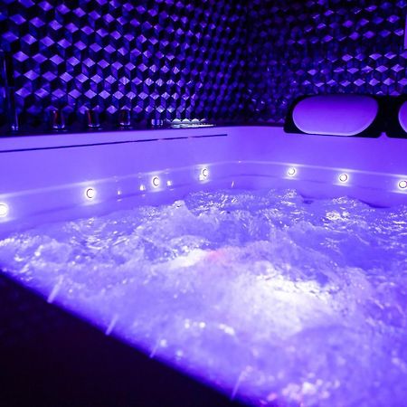 Suite Glamour&Spa Dijon Extérieur photo