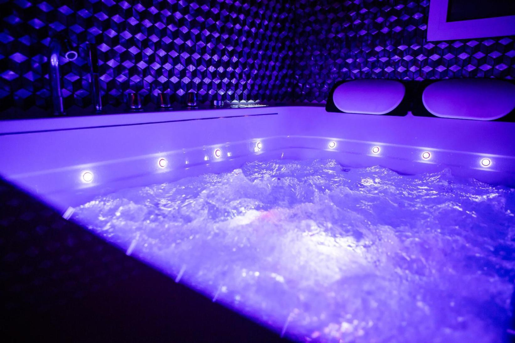 Suite Glamour&Spa Dijon Extérieur photo
